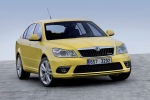 Skoda Octavia RS 2.0 TSI 200 CV RS Turismo Amarillo Sprint Exterior Lateral-Frontal 5 puertas