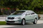 Skoda Octavia Gama Octavia Laurin&Klement Turismo Azul Agua Metalizado Exterior Frontal-Lateral 5 puertas