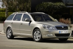 Skoda Octavia Combi 1.8 TSI 160 CV Elegance Turismo familiar Beige  Exterior Frontal-Lateral 5 puertas
