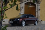 SEAT Exeo 2.0 TDI CR 170 CV DPF Sport Turismo Rojo Dehli Exterior Frontal-Lateral 4 puertas