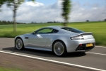 Aston Martin Vantage V12 6.0 517 CV Gama V12 Vantage Coup&eacute; Titanium Silver Exterior Posterior-Lateral 2 puertas
