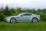 Aston Martin Vantage V12 6.0 517 CV Gama V12 Vantage Coup&eacute; Hardly Green Exterior Lateral 2 puertas