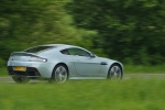 Aston Martin Vantage V12 6.0 517 CV Gama V12 Vantage Coup&eacute; Hardly Green Exterior Posterior-Lateral 2 puertas