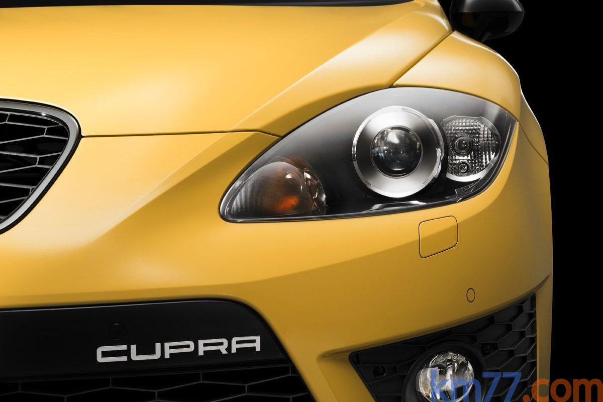 SEAT Le&oacute;n 2.0 TSI 240 CV CUPRA CUPRA Turismo Amarillo Crono Exterior Delantera 5 puertas