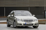 Mercedes-Benz Clase E E 350 CDI ELEGANCE Turismo Beige perla metalizado Exterior Frontal-Lateral 4 puertas