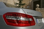 Mercedes-Benz Clase E E 220 CDI BlueEFFICIENCY Aut. ELEGANCE Turismo Plata Iridio Exterior Faro 4 puertas