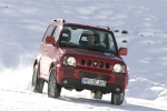 Suzuki Jimny 1.3L 85 CV (2008) Techo met&aacute;lico (2008) Todo terreno Rojo Brillante Exterior Lateral-Frontal 3 puertas