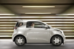 Toyota iQ 1.0 VVT-i MultiDrive 68 CV iQ2 Turismo Blanco Perlado Exterior Lateral 3 puertas