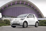 Toyota iQ 1.0 VVT-i MultiDrive 68 CV iQ2 Turismo Blanco Perlado Exterior Frontal-Lateral 3 puertas