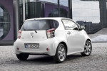 Toyota iQ 1.0 VVT-i MultiDrive 68 CV iQ2 Turismo Blanco Perlado Exterior Posterior-Lateral 3 puertas