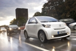 Toyota iQ 1.0 VVT-i MultiDrive 68 CV iQ2 Turismo Exterior Lateral-Frontal 3 puertas