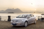 Toyota Avensis 2.2 D-CAT 150 CV AutoDrive S Advance Turismo Gris Plata Metal Exterior Frontal-Lateral 4 puertas
