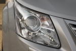 Toyota Avensis 2.2 D-CAT 150 CV AutoDrive S Advance Turismo Gris Plata Metal Exterior Faro 4 puertas