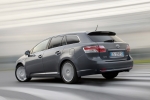 Toyota Avensis Cross Sport 2.2 D-CAT 150 CV AutoDrive S Premium Turismo familiar Gris Mica Metal Exterior Lateral-Posterior 5 puertas