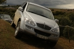 SsangYong Kyron 200Xdi Gama Kyron Todo terreno Fine Silver Exterior Frontal 5 puertas