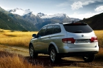 SsangYong Kyron 270Xdi Gama Kyron Todo terreno Fine Silver Exterior Lateral-Posterior 5 puertas