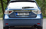 Subaru Impreza 2.0R 150CV Limited Plus Turismo Newport Blue Pearl Exterior Posterior 5 puertas