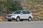 Subaru Forester 2.0 XS 150 CV Gama Forester Todo terreno Satin White Pearl Exterior Frontal-Lateral 5 puertas
