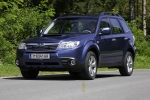 Subaru Forester 2.0D XS 147 CV Gama Forester Todo terreno Obsidian Black Pearl Exterior Frontal-Lateral 5 puertas
