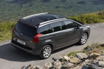 Peugeot 5008 Gama 5008 Sport Pack Monovolumen Gris Shark Exterior Cenital-Lateral-Posterior 5 puertas