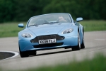 Aston Martin Vantage V8 426 CV Gama V8 Vantage Roadster Descapotable Glacial Blue Exterior Frontal 2 puertas