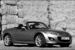 Mazda MX-5 2.0 Roadster Coup&eacute; Aut. Sportive Descapotable Galaxy Grey Mica Exterior Lateral-Frontal 2 puertas