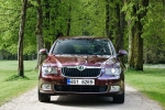 Skoda Superb 1.8 TSI 160 CV Elegance Turismo Rosso Brunello Metalizado Exterior Frontal 5 puertas