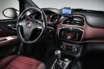 Fiat Punto Evo 1.4 16v MultiAir 105 CV Start Dynamic Turismo Interior Salpicadero 5 puertas