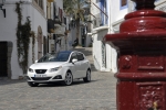 SEAT Ibiza 1.6 16V 105 CV Style Turismo Blanco Candy Exterior Frontal-Lateral 5 puertas