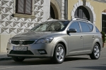 KIA ceed Gama ceed SW Emotion Turismo familiar Phoenix Silver Exterior Frontal-Lateral 5 puertas