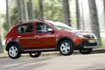 Dacia Sandero Stepway 1.6 90 CV Stepway Turismo Rojo Fuego Exterior Lateral 5 puertas