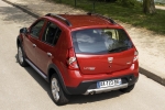 Dacia Sandero Stepway 1.6 90 CV Stepway Turismo Rojo Fuego Exterior Lateral-Posterior 5 puertas