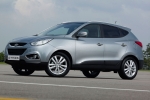 Hyundai iX35 Gama ix35 Gama ix35 (2010) Todo terreno Machine silver Exterior Lateral-Frontal 5 puertas