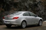 Opel Insignia 2.0 CDTI 160 CV Aut. Cosmo Turismo Plata Lago Exterior Posterior-Lateral 4 puertas