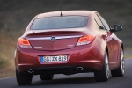 Opel Insignia 2.0 Turbo 220 CV Gama Insignia Turismo Rojo Manzana Exterior Posterior-Lateral 4 puertas