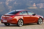Opel Insignia 2.0 Turbo 220 CV Gama Insignia Turismo Rojo Manzana Exterior Posterior-Lateral 4 puertas