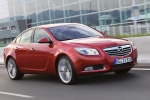 Opel Insignia 2.0 Turbo 220 CV Gama Insignia Turismo Rojo Manzana Exterior Lateral-Frontal 4 puertas
