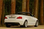 BMW Serie 1 135i Gama Serie 1 Cabrio Descapotable Alpinweiss Exterior Posterior-Lateral 2 puertas