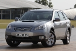 Subaru Outback 2.0D Gama Outback Turismo familiar Graphite Grey Metallic Exterior Frontal-Lateral 5 puertas