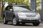 Subaru Outback Gama Outback Gama Outback Turismo familiar Graphite Grey Metallic Exterior Lateral-Frontal 5 puertas