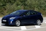 Toyota Prius 1.8 HSD 136 CV (2009) Executive (2009) Turismo Azul Oscuro Metalizado Exterior Frontal-Lateral 5 puertas