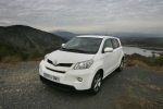 Toyota Urban Cruiser 1.4 D-4D 90 CV 4x2  Active Monovolumen Blanco Exterior Frontal-Lateral 5 puertas