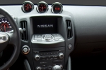 Nissan 370Z V6 3.7 328 CV (2009) Pack (2009) Coup&eacute; Interior Consola Central 3 puertas