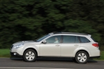 Subaru Outback 2.0D Gama Outback Turismo familiar Satin White Pearl Exterior Lateral 5 puertas