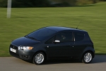 Mitsubishi Colt 1.1 ClearTec 75CV Invite Turismo Gris Smoked Exterior Frontal-Lateral 3 puertas