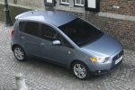 Mitsubishi Colt 1.3 ClearTec 95 CV Intense Turismo Gris Smoked Exterior Lateral-Frontal-Cenital 5 puertas