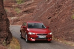 Mitsubishi Lancer Gama Lancer Gama Lancer Turismo Rojo Orient Exterior Frontal-Lateral 4 puertas