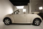 Volkswagen New Beetle Cabriolet 1.6 102 CV Gama New Beetle Cabriolet Descapotable Beige Cream Exterior Lateral 2 puertas