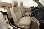Volkswagen New Beetle Cabriolet 1.6 102 CV Gama New Beetle Cabriolet Descapotable Interior Asientos 2 puertas
