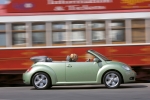 Volkswagen New Beetle Gama New Beetle Cabriolet Gama New Beetle Cabriolet Descapotable Verde Gecko metalizado Exterior Lateral 2 puertas